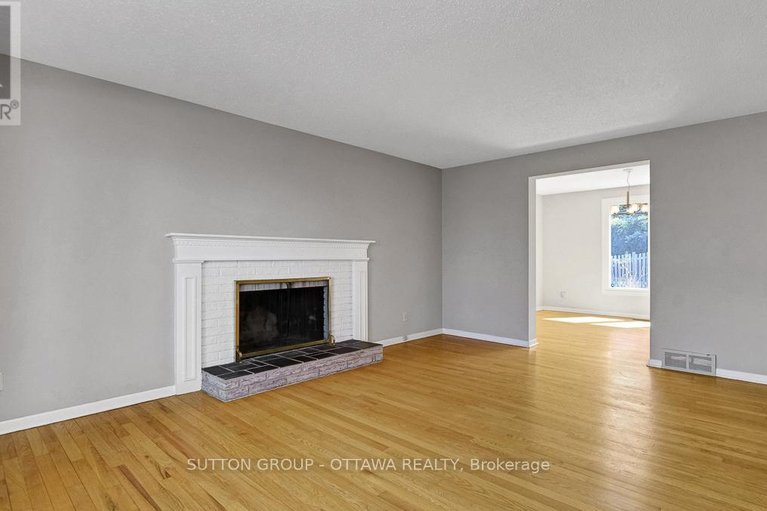 29636036/38-beaver-ridge/city-viewskylinefisher-heightsparkwood-hills/ottawa/ontario/K2E6C7_13