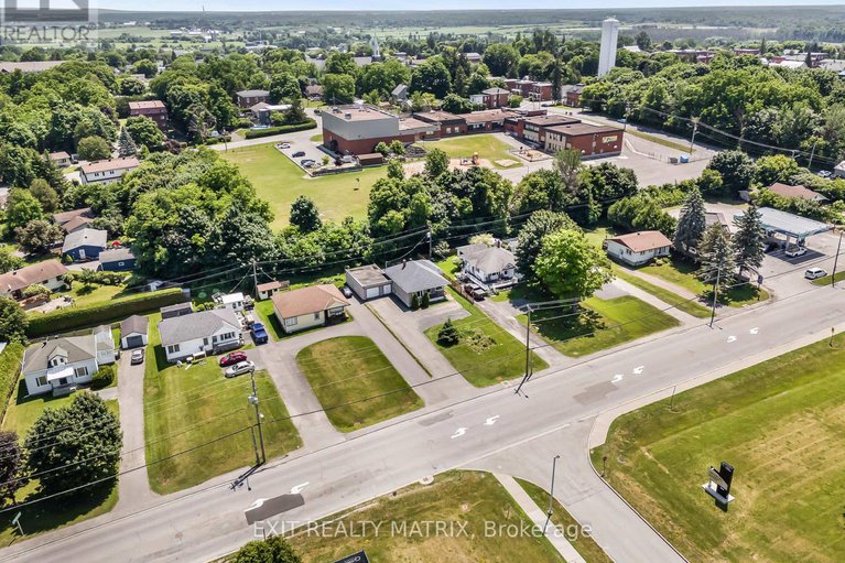 28545282/5795-highway-34-road/vankleek-hill/champlain/ontario/K0B1A0_28