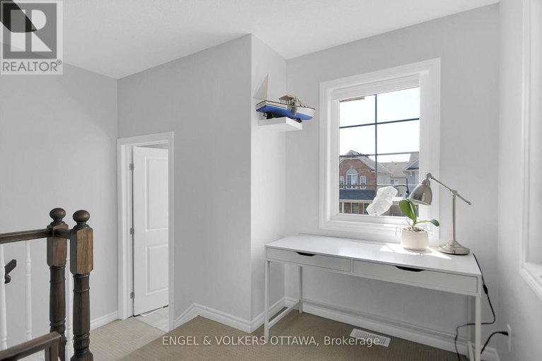 28666528/2784-grand-canal-street/half-moon-bay/ottawa/ontario/K2J0T2_18