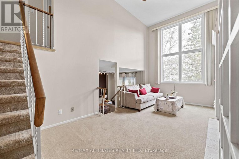 28295817/43-bluegrass-drive/bridlewood/ottawa/ontario/K2M1G2_12