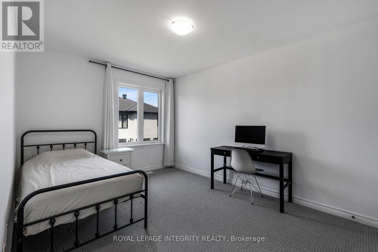28914431/181-crevasse-road/mer-bleuebradley-estatesanderson-park/ottawa/ontario/K1W0H8_28