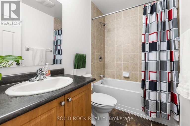 29653238/438-haresfield-court/riverside-southgloucester-glen/ottawa/ontario/K4M0B6_18