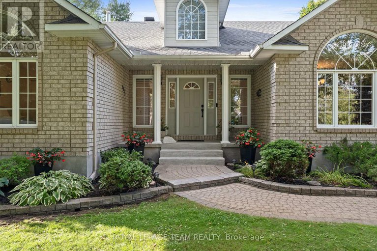 28816789/6825-sunset-boulevard/greely/ottawa/ontario/K4P1M6_6