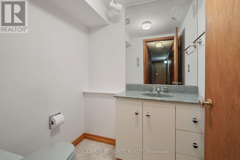 28863482/81-drouin-avenue/overbrook/ottawa/ontario/K1K2A6_41