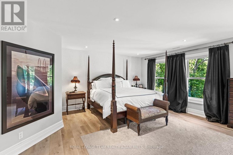 28557941/2330-summerside-drive/manotick-east-to-manotick-station/ottawa/ontario/K4M1B4_18