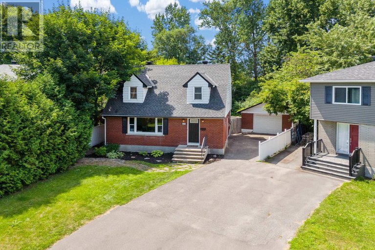 28651207/2209-belair-drive/bel-air-park/ottawa/ontario/K2C0X2_2