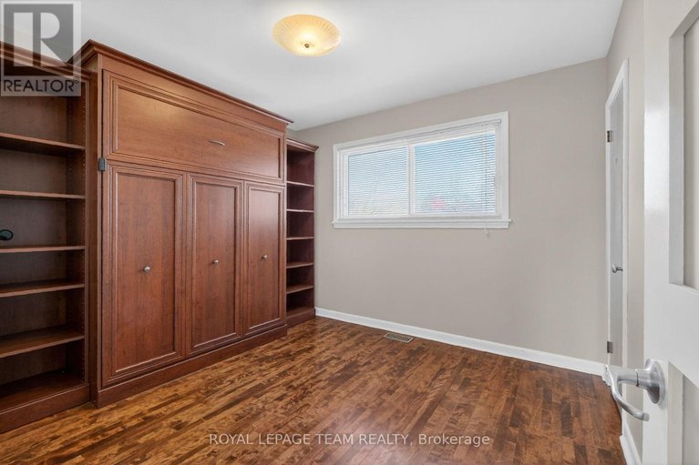 29579808/1318-albany-drive/bel-air-heights/ottawa/ontario/K2C2L9_20