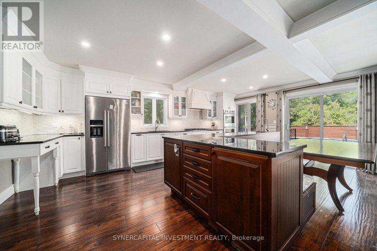 28655111/3809-alderwood-street/emerald-woodssawmill-creek/ottawa/ontario/K1T3R3_11