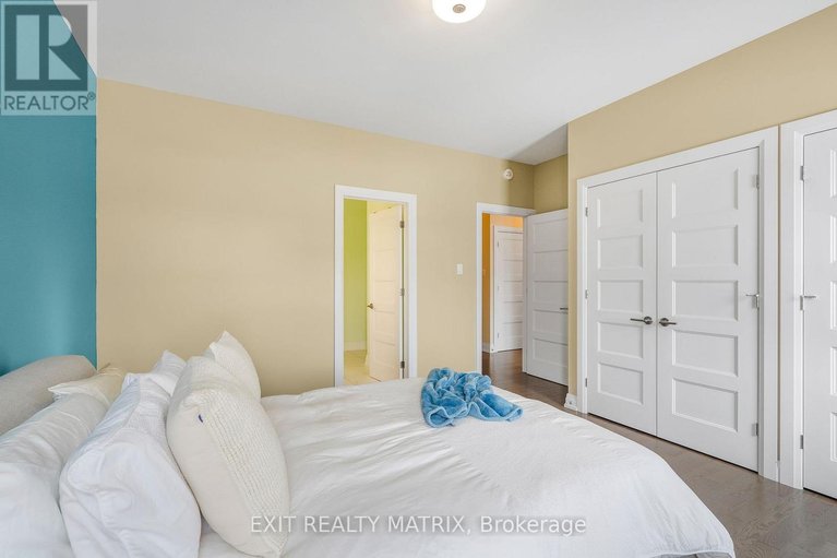 29468824/128-lyon-street/embrun/russell/ontario/K0A1W0_19