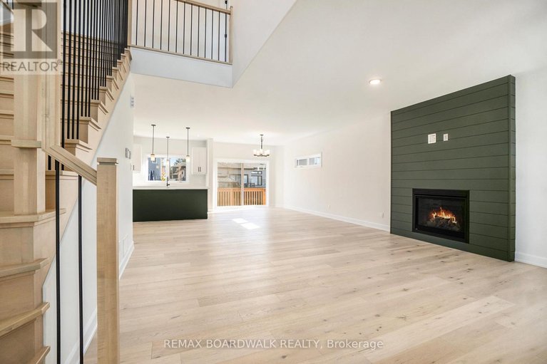 29490948/619-geneva-crescent/embrun/russell/ontario/K0A1W0_6