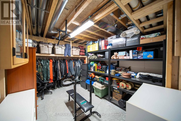 29115783/727-azure-street-n/village-of-russell/russell/ontario/K4R0E6_33