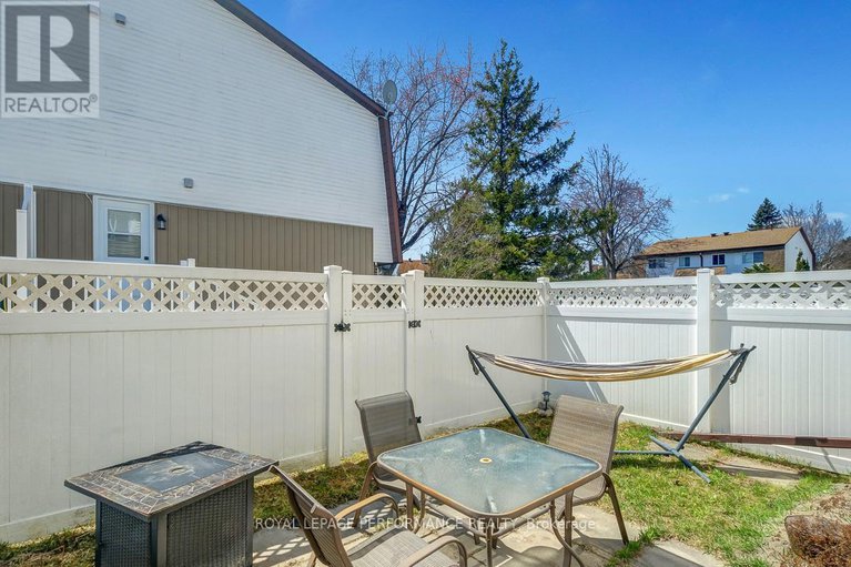 28652636/20-lovell-lane/westcliffe-estates/ottawa/ontario/K2H9B6_25