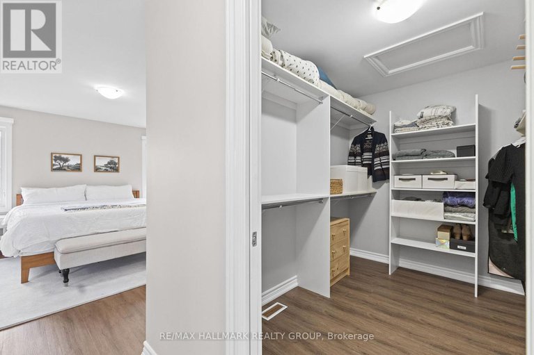28811812/254-gracewood-crescent/blossom-parkkemp-parkfindlay-creek/ottawa/ontario/K1T0J1_24
