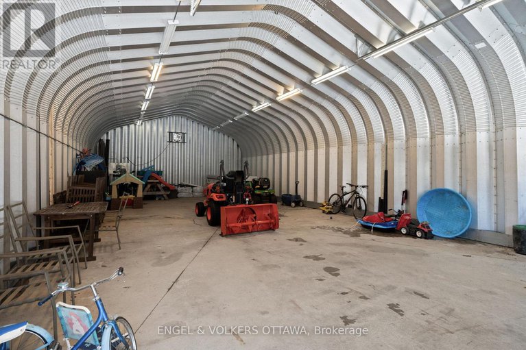 28781774/7341-bank-street/metcalfe/ottawa/ontario/K0A2P0_34