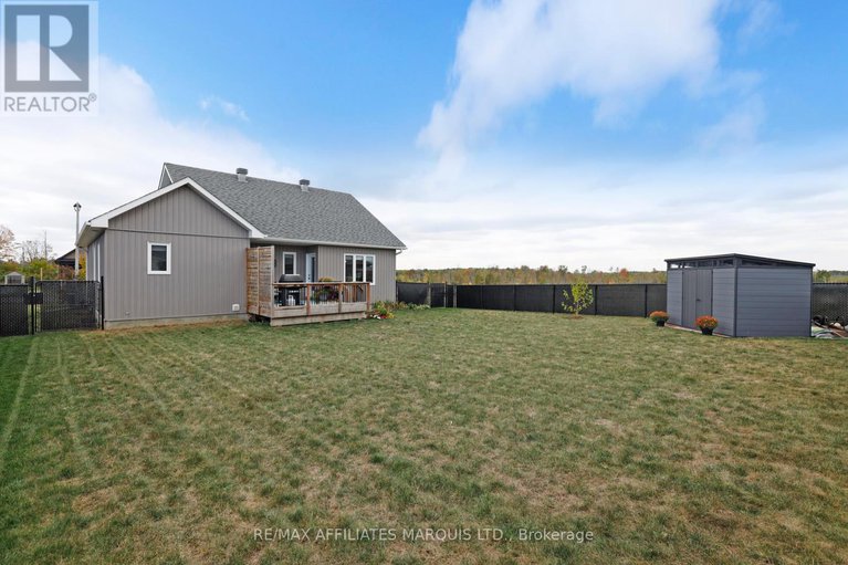 28887595/31-hilda-street/long-sault/south-stormont/ontario/K0C1P0_35