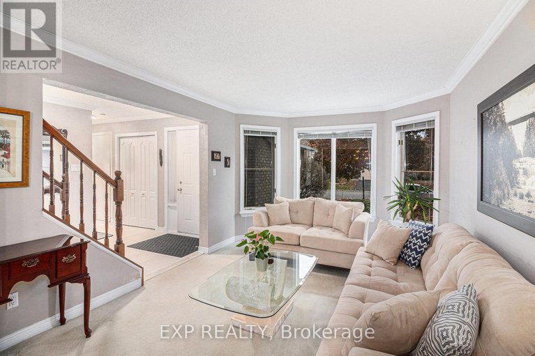 29215208/7-forestglade-crescent/hunt-club-park/ottawa/ontario/K1G5X3_7