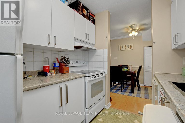 28759659/c-9-forester-crescent/westcliffe-estates/ottawa/ontario/K2H8Y1_14