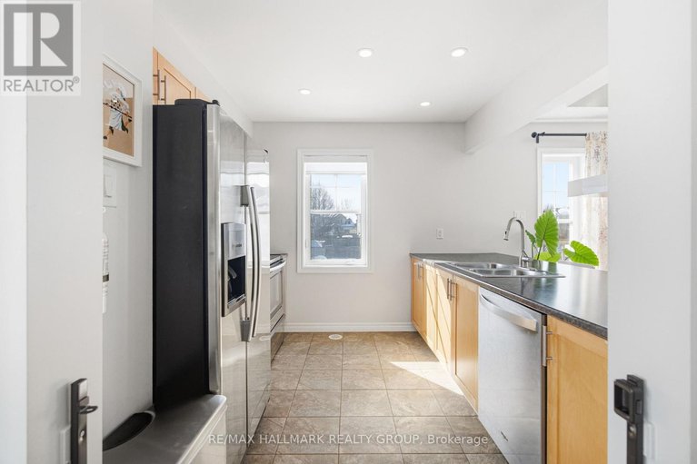 29396930/501-sedgebrook-way/stittsville-north/ottawa/ontario/K2S0M3_23