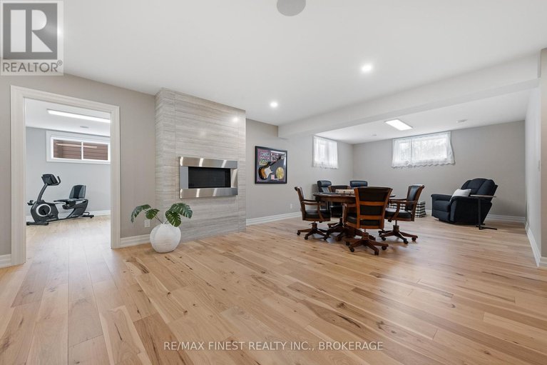 28393818/717-mcmanus-avenue/manotick-village-manotick-estates/ottawa/ontario/K4M0B2_25