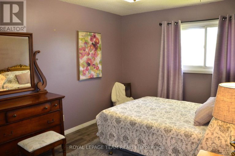 28426387/4951-hwy-31-bank-street-n/south-dundas-williamsburgh-twp/south-dundas/ontario/K0C2H0_15