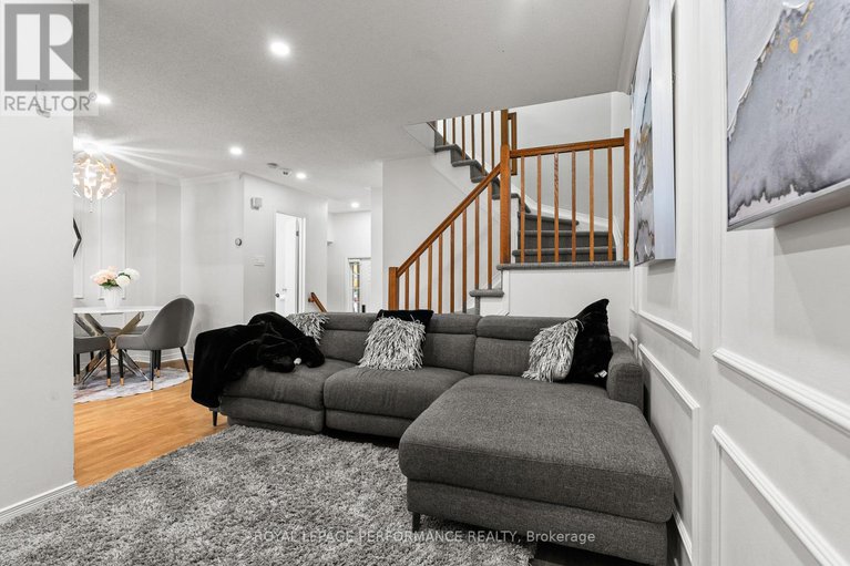 29061220/787-hancock-crescent/fallingbrookridgemount/ottawa/ontario/K4A3N1_6