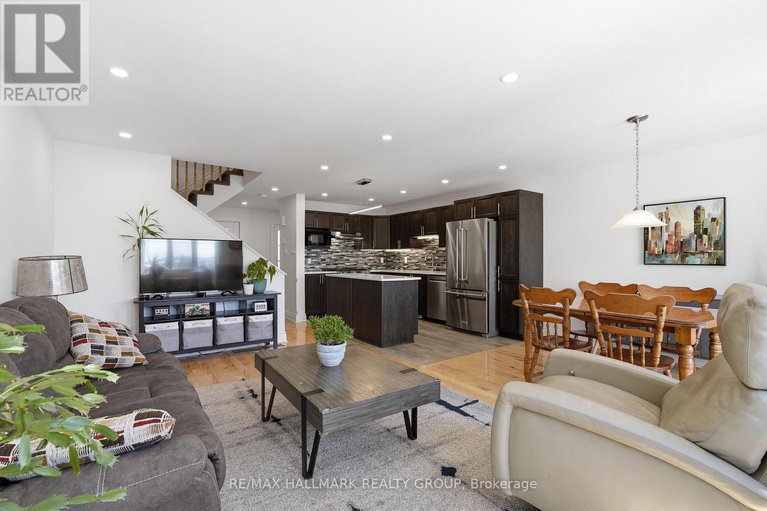 29383007/250-dion-avenue/town-of-rockland/clarence-rockland/ontario/K4K0M3_12