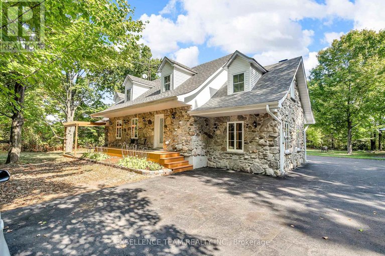28974321/3769-4th-line-road/south-glengarry-lancaster-twp/south-glengarry/ontario/K0B1H0_1
