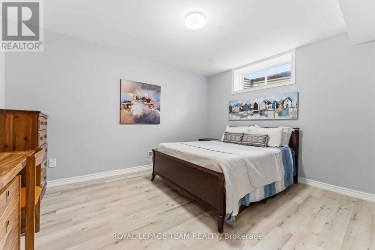 29666144/45-burnstead-crescent/emerald-meadowstrailwest/ottawa/ontario/K2M2T4_36