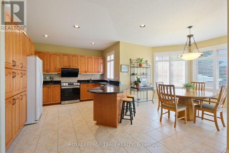 29531354/2885-brigham-way/upper-hunt-club/ottawa/ontario/K1T3Y8_12