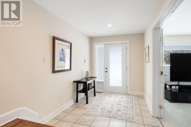 29354070/5-nautica-private-private/crystal-beach/ottawa/ontario/K2H1E5_2