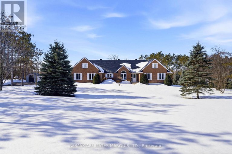 29425027/5650-pinestone-drive/south-glengarry-charlottenburgh-twp/south-glengarry/ontario/K0C2J0_33