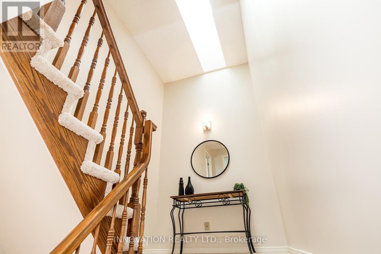 28489551/2751-massicotte-lane/emerald-woodssawmill-creek/ottawa/ontario/K1T3G9_15