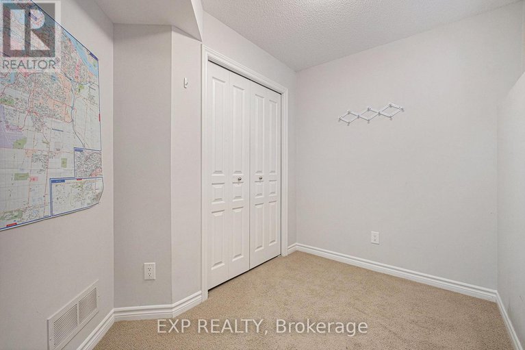 28877581/274-pembina-private/riverside-southgloucester-glen/ottawa/ontario/K4M0G7_25