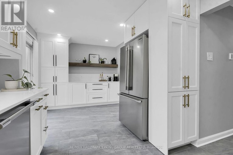 29615975/8-vickers-way/katimavik/ottawa/ontario/K2L3P9_16