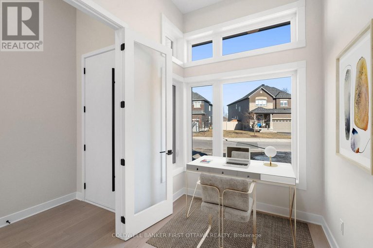 28450244/279-enclave-walk/mer-bleuebradley-estatesanderson-park/ottawa/ontario/K1W0J5_6