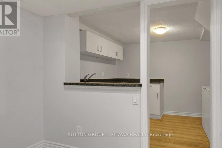 29636036/38-beaver-ridge/city-viewskylinefisher-heightsparkwood-hills/ottawa/ontario/K2E6C7_41