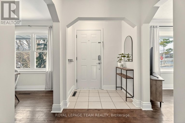 29630933/1314-randall-avenue/alta-vista/ottawa/ontario/K1H7R1_27