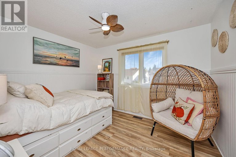 29100825/3084-lemay-circle/town-of-rockland/clarence-rockland/ontario/K4K1A9_27