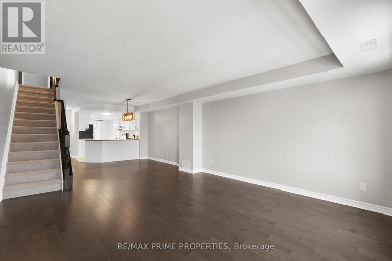 29217498/166-bluestone-private/avalon-west/ottawa/ontario/K4A0X7_11