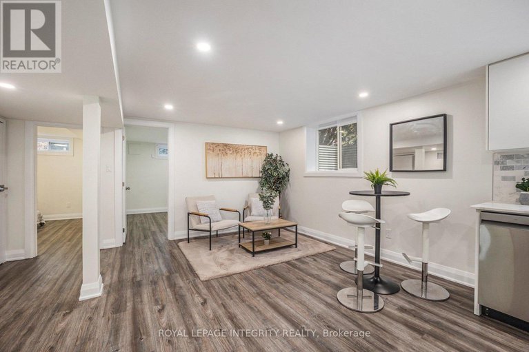 29085724/2321-kay-street/queensway-terrace-southridgeview/ottawa/ontario/K2C1J6_21