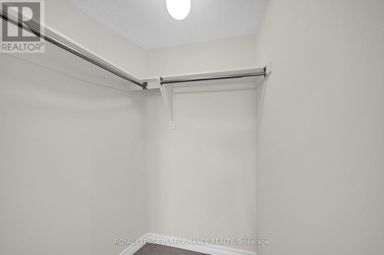 29430719/517-ozawa-private-e/cfb-rockcliffe-and-area/ottawa/ontario/K1K4Z8_19