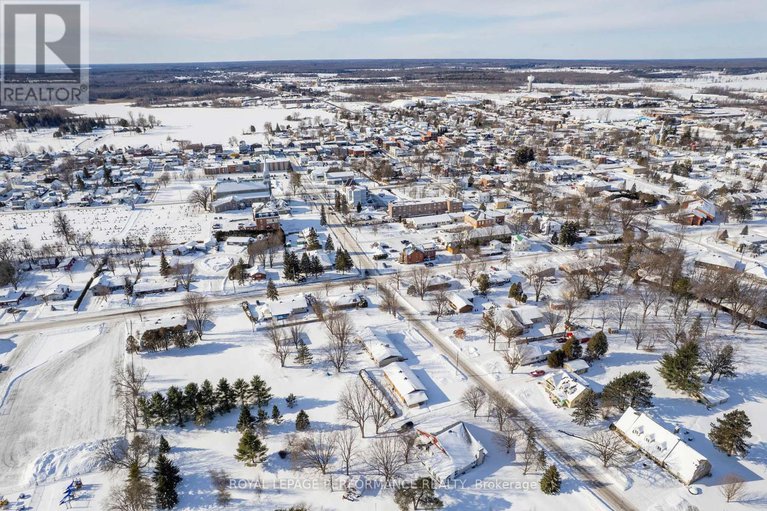 29291947/164-mccormick-road/alexandria/north-glengarry/ontario/K0C1A0_37