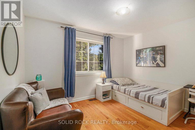 28813811/1674-sansonnet-street-s/chapel-hill/ottawa/ontario/K1C5Y6_24