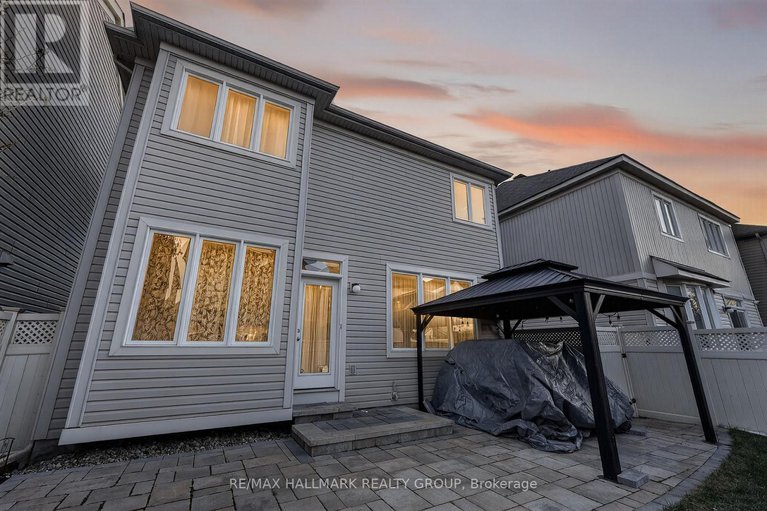 29121149/317-river-landing-avenue/half-moon-bay/ottawa/ontario/K2J3V4_40