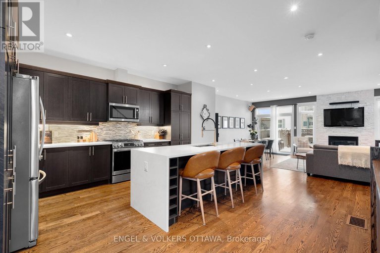 29270052/327-duncairn-avenue/westborohampton-park/ottawa/ontario/K1Z7H1_6