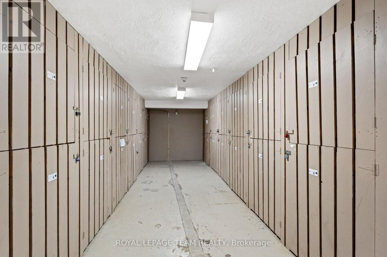 28613036/109-12-corkstown-road/lakeview-park/ottawa/ontario/K2H5B3_23