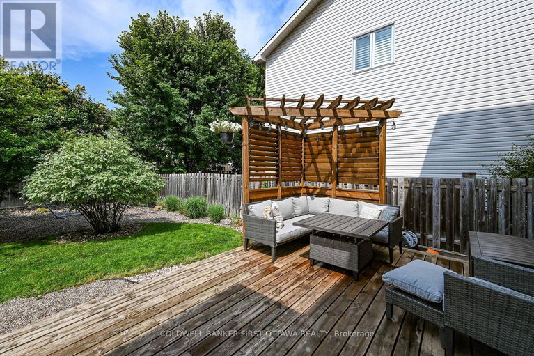 28556106/105-sirocco-crescent/stittsville-north/ottawa/ontario/K2S2C9_42