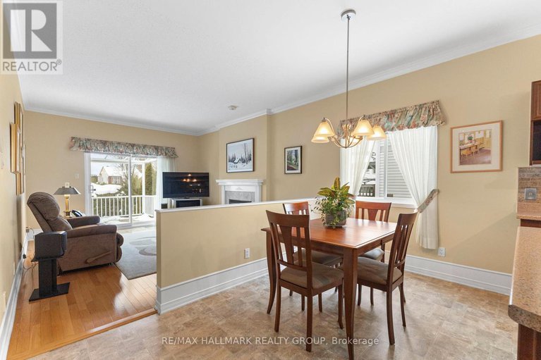 29210046/2202-nature-trail-crescent/orleans-village/ottawa/ontario/K1W1E6_16