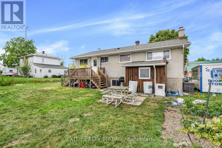 28829153/94-peel-street-e/alexandria/north-glengarry/ontario/K0C1A0_29