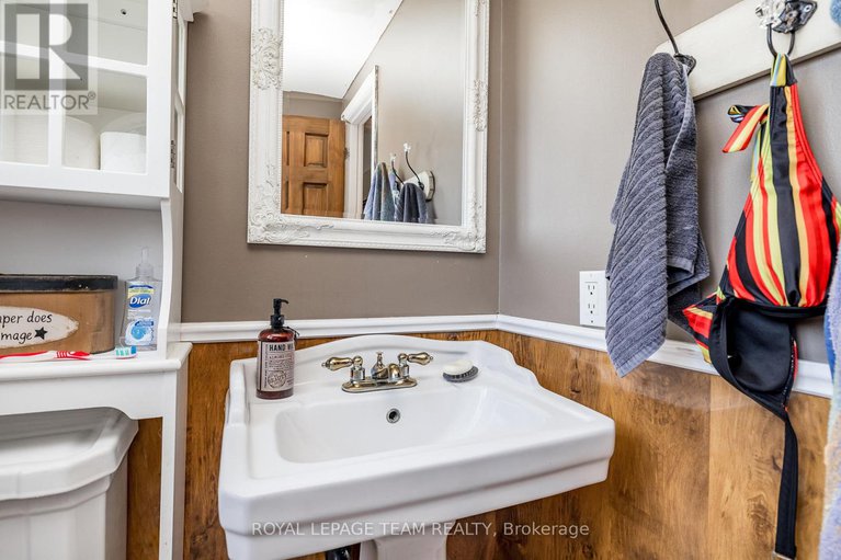 28858996/23-butterfield-road/munster/ottawa/ontario/K0A3P0_15